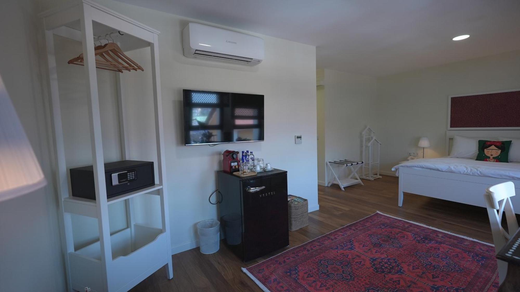 Pertevniyal Aziziye Hotel คอนยา ภายนอก รูปภาพ